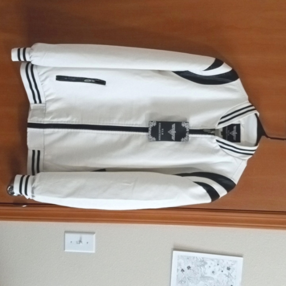 Men's 2X white leather jacket